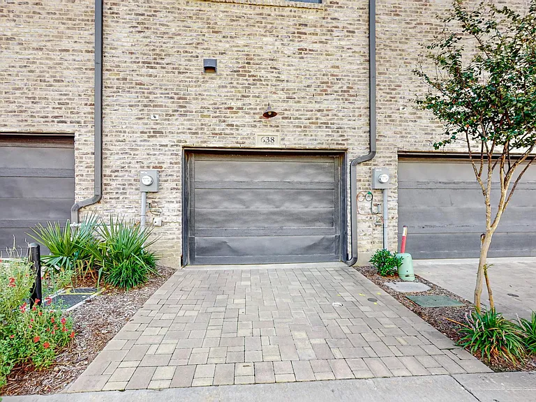 638 Dalton Ln #802 — Photo 43