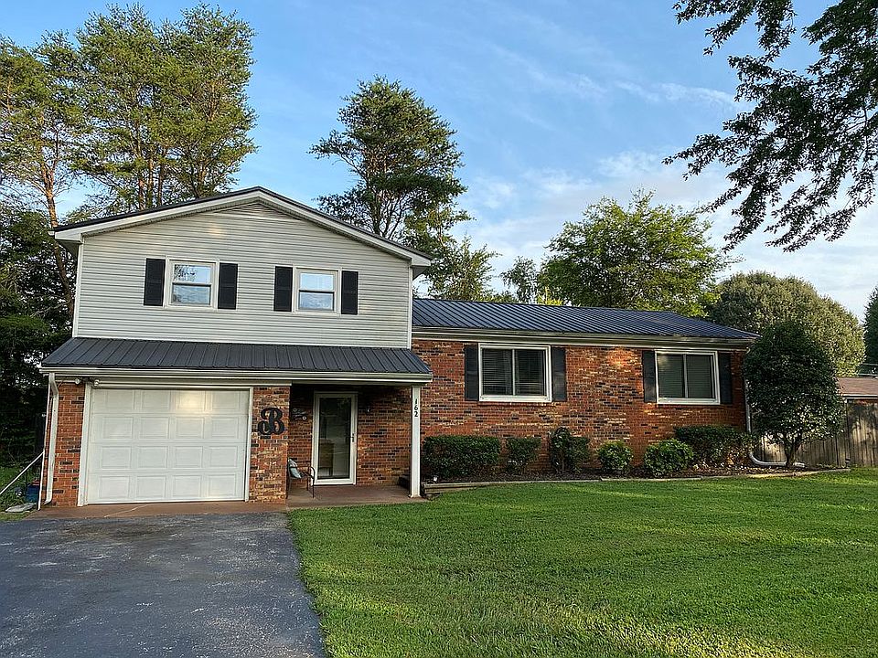2nd image of 162 Maplemere Ave