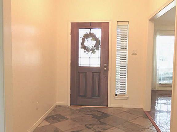 2nd image of 4523 Warwick Dr