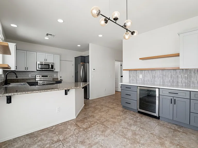 4036 E Carla Vista Dr — Photo 16