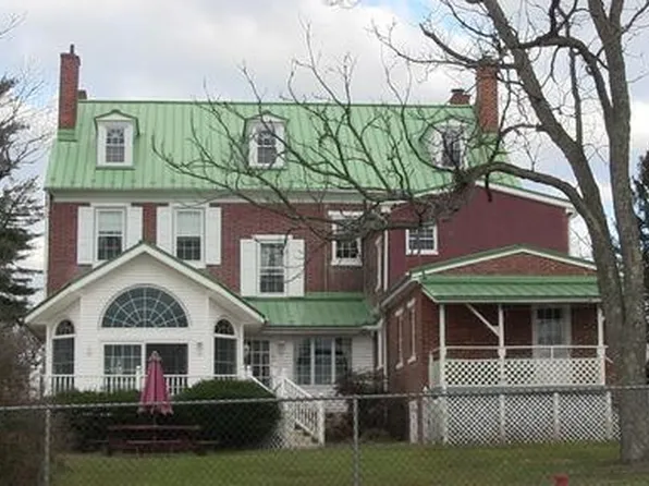 40 Retreat Rd, Southampton, NJ 08088