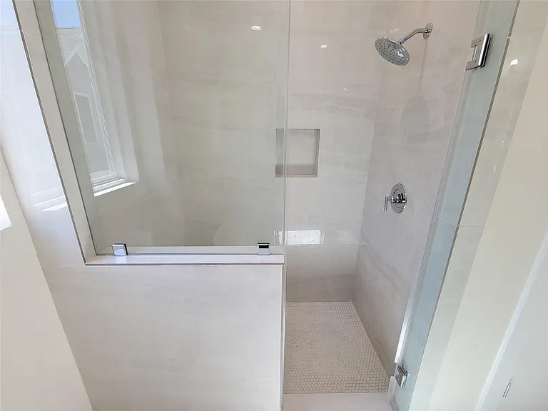 5931 Beall St #A — Photo 25