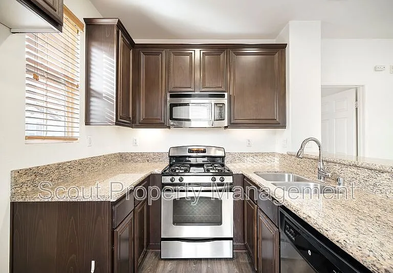 31190 Strawberry Tree Ln — Photo 5