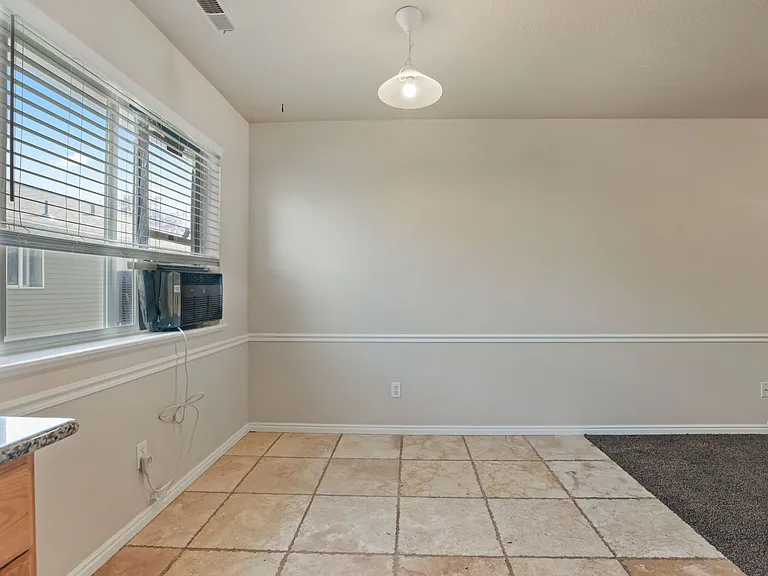264 N 3 E #602 — Photo 11