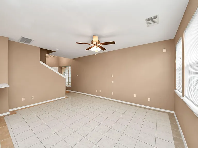 6019 Pennworth Ln — Photo 9