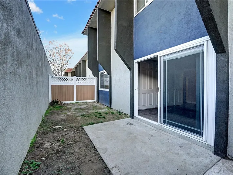 Tierra Palms Apartment Homes — Photo 72