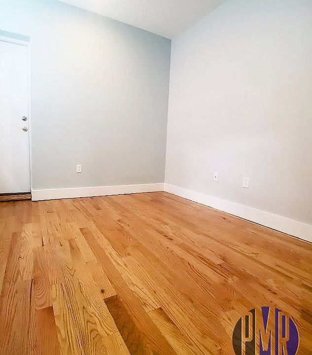 2nd image of 16 Sherlock Pl APT 1L