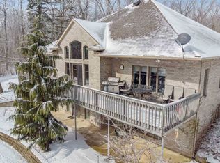 315 E Feather Valley Rd, Fremont, IN 46737