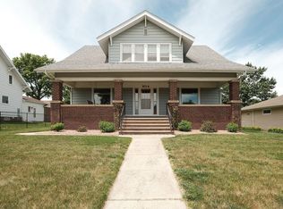 804 6th Ave, Alton, IA 51003