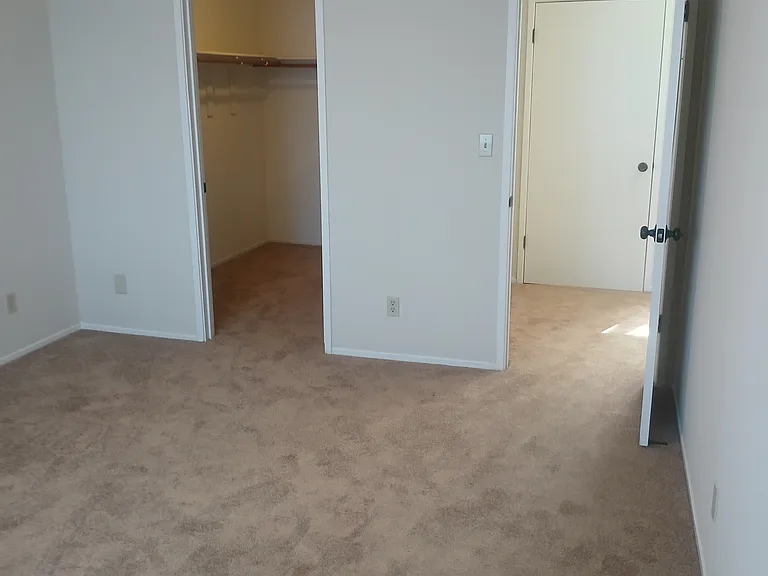201 Blossom Way #B — Photo 2
