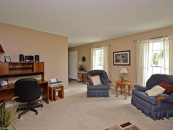 4th image of 4722 Pine Hollow Ln