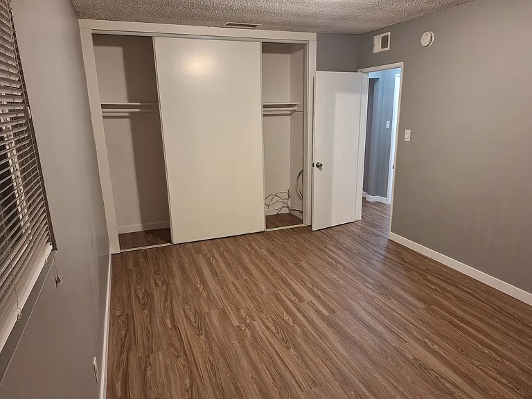 936 W Huntington Dr #M — Photo 6
