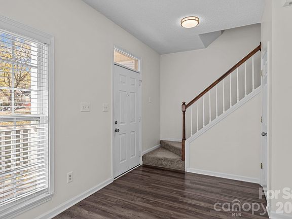 4th image of 9201 Rotherham Ln