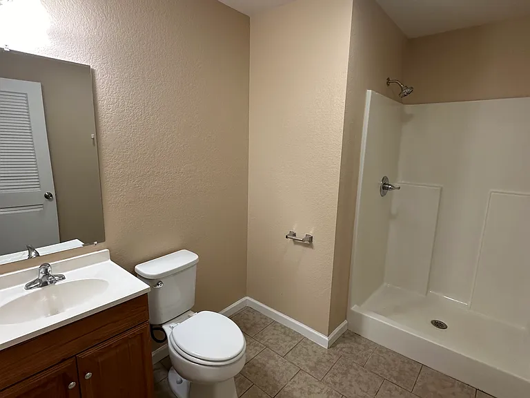 1 bed, 1.0 bath, $775 — Photo 5