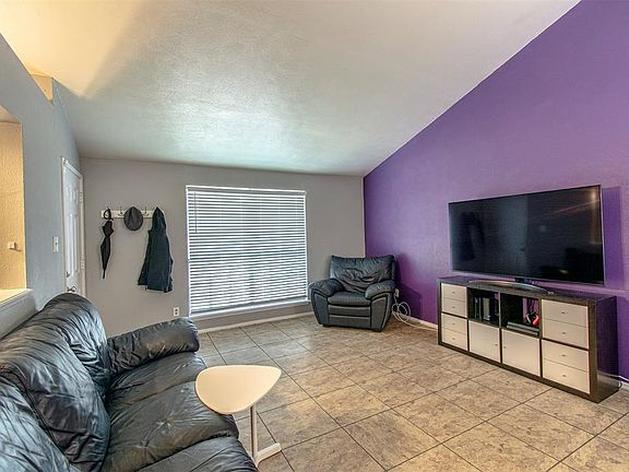 2nd image of 6040 Dunn Dr
