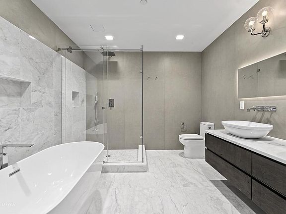 5th image of 391 Broadway Fl 4