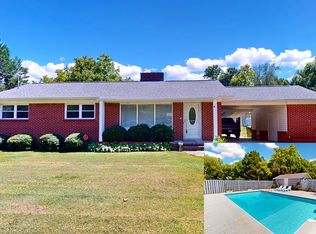 66 3rd St, Andrews, NC 28901