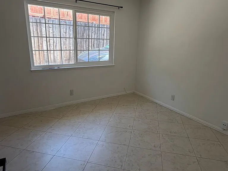 343 Sunrise St — Photo 16