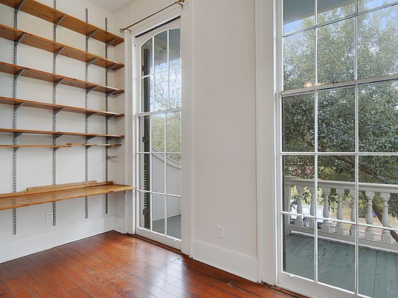 5th image of 2022 Baronne St Unit 4