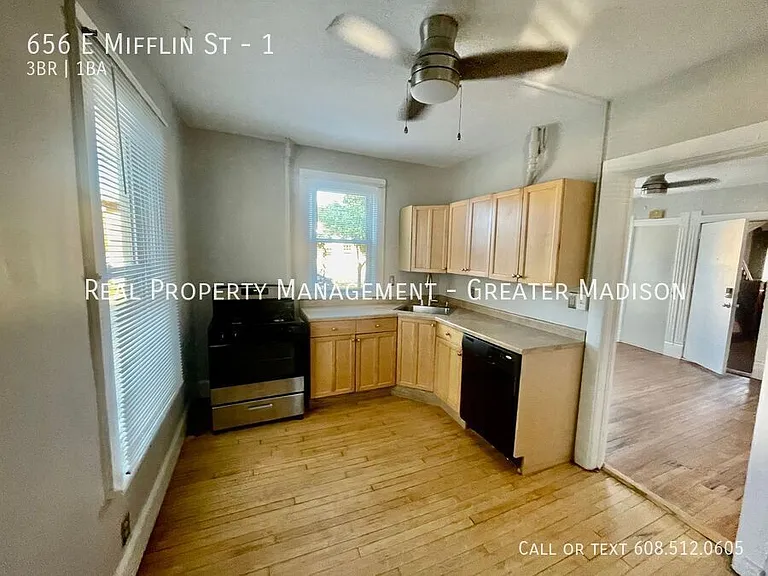 656 E Mifflin St #1 — Photo 2