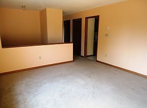 3rd image of 618 Jackson Ave