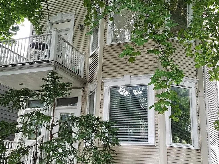 1522 W Nelson St #1 — Photo 14