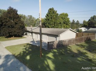 536 W Isham St, Lyons, MI 48851