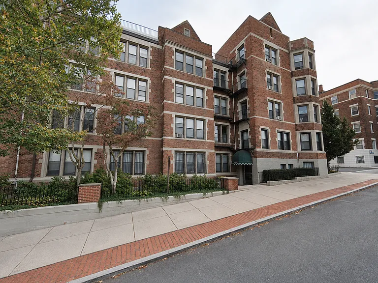 1486 Commonwealth Ave #18 — Photo 14