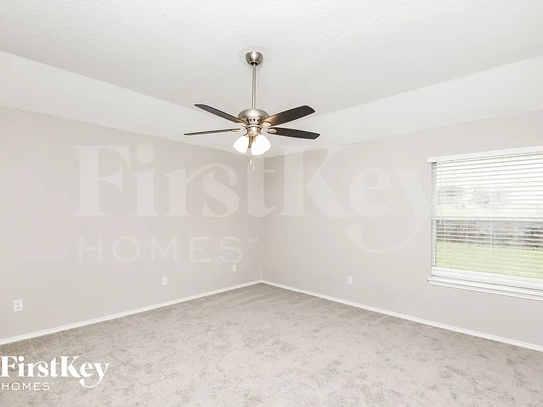 2529 Rivers Edge Dr — Photo 10
