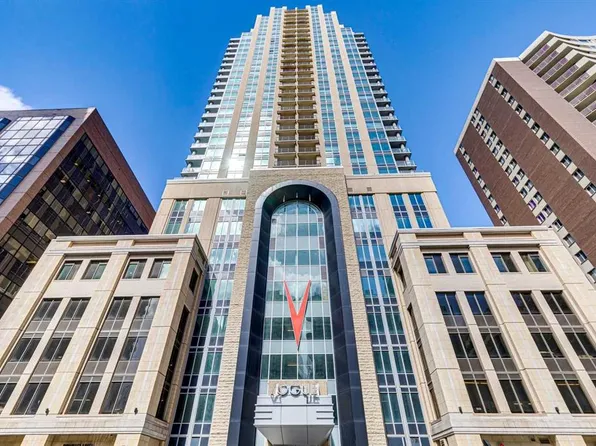 930 6th Ave SW #2001, Calgary, AB T2P 1J3