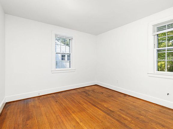 4th image of 1716 Lee Ave