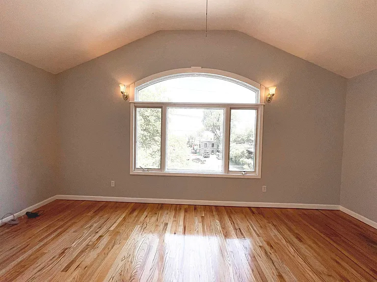 59 Arlington Ave #2 — Photo 3