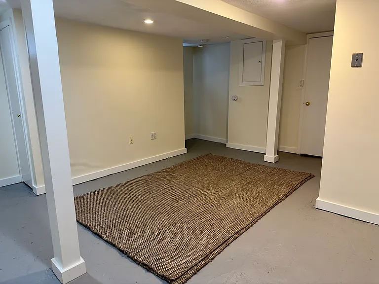 106 Franklin St — Photo 27