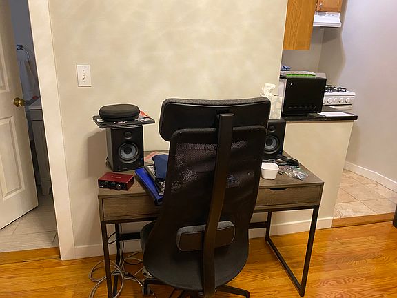 3rd image of 38 Hemenway St APT 9