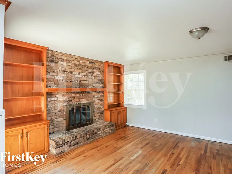 3424 Chaffin Dr — Photo 3