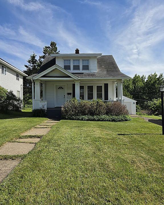 1st image of 124 E Chisholm St