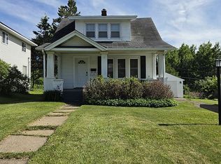 124 E Chisholm St, Duluth, MN 55803