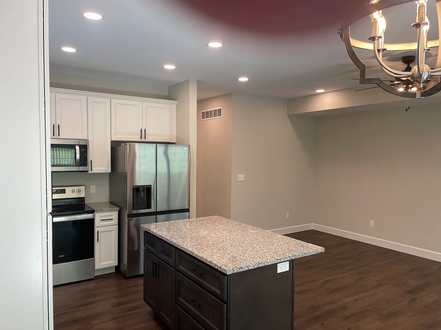 3 bed, 2.5 bath, 1500 sqft, $2,250 — Photo 3