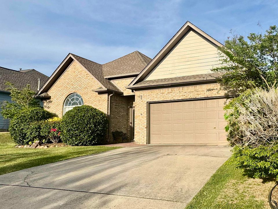1st image of 476 Waterford Dr