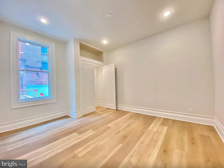 1824 Chestnut St #22 — Photo 8