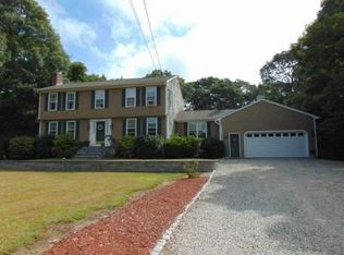 82 Bedford Ln, North Kingstown, RI 02852