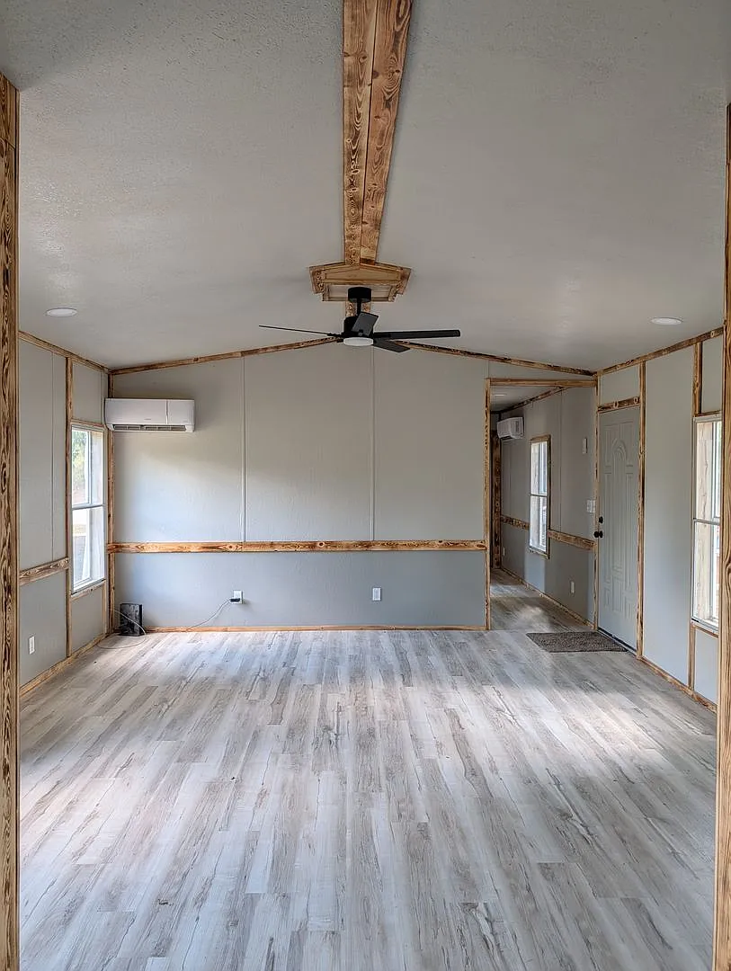 Cassville - Remodeled 3 bed 2 bath — Photo 1