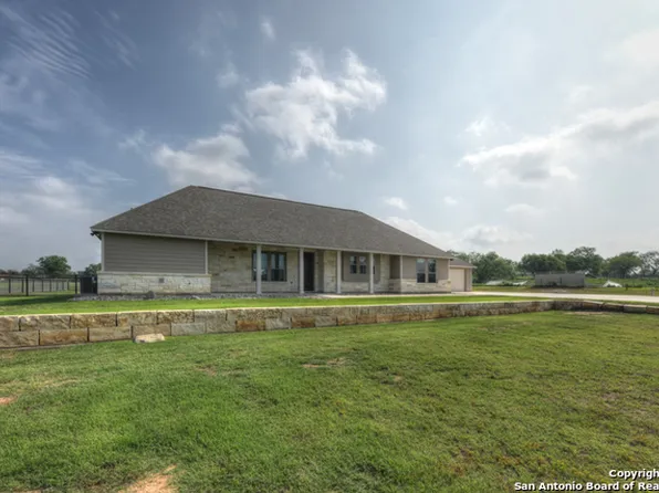 14663 Silesia Drive, St Hedwig, TX 78152