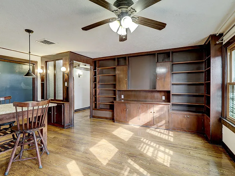 3716 Yupon — Photo 10