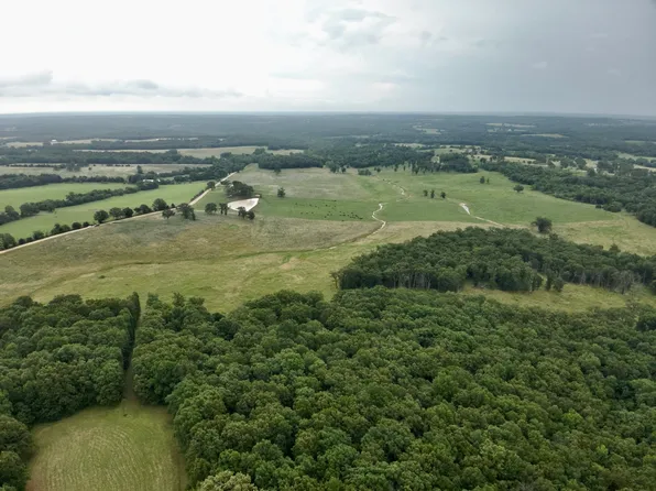 138 Barren Branch Rd, Iberia, MO 65486