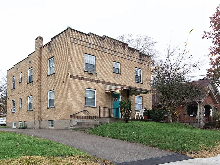 4227 Oakwood Ave #6 — Photo 1