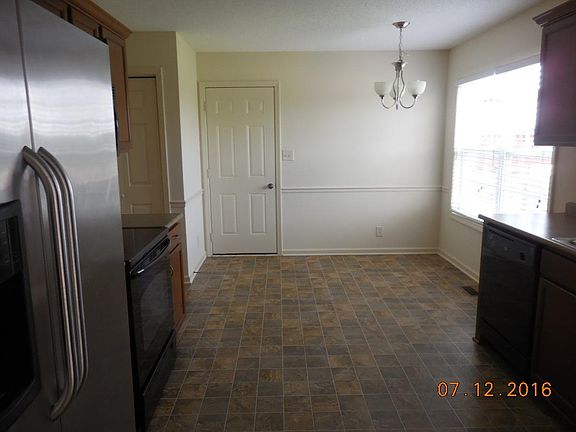 5th image of 1588 Buchanon Dr