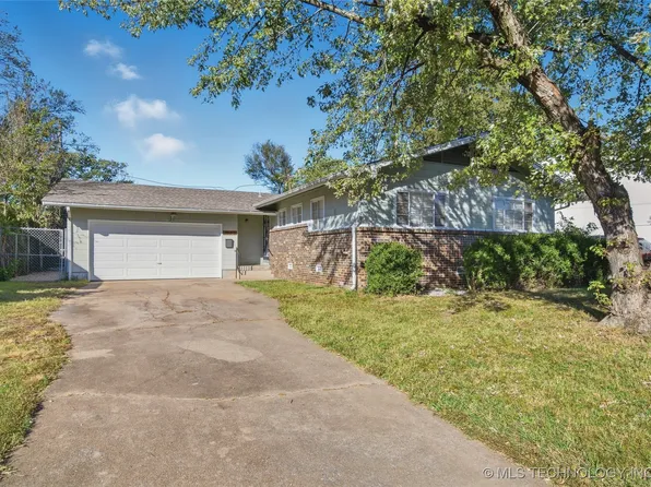 1045 E 51st Pl N, Tulsa, OK 74126