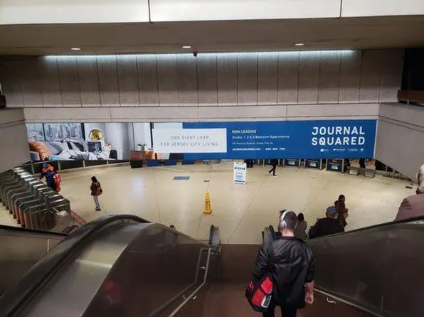 86 Sherman Place image 18 of 34