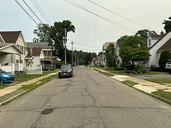 5th image of 317 11th St